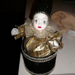 Music box clown